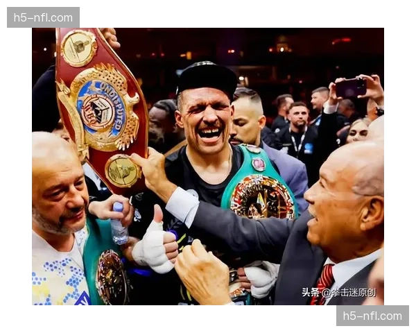 WBO超次中量级拳王因训练中肋骨轻微骨裂，比赛延期四周